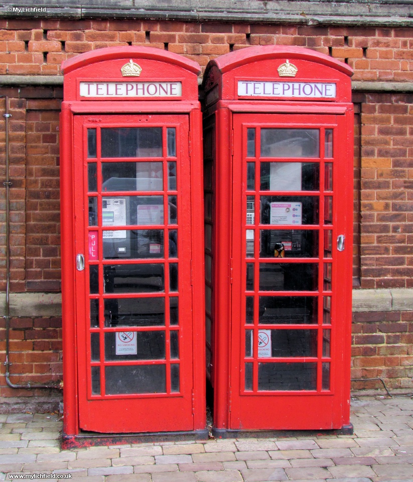 5 Telephone Boxes
